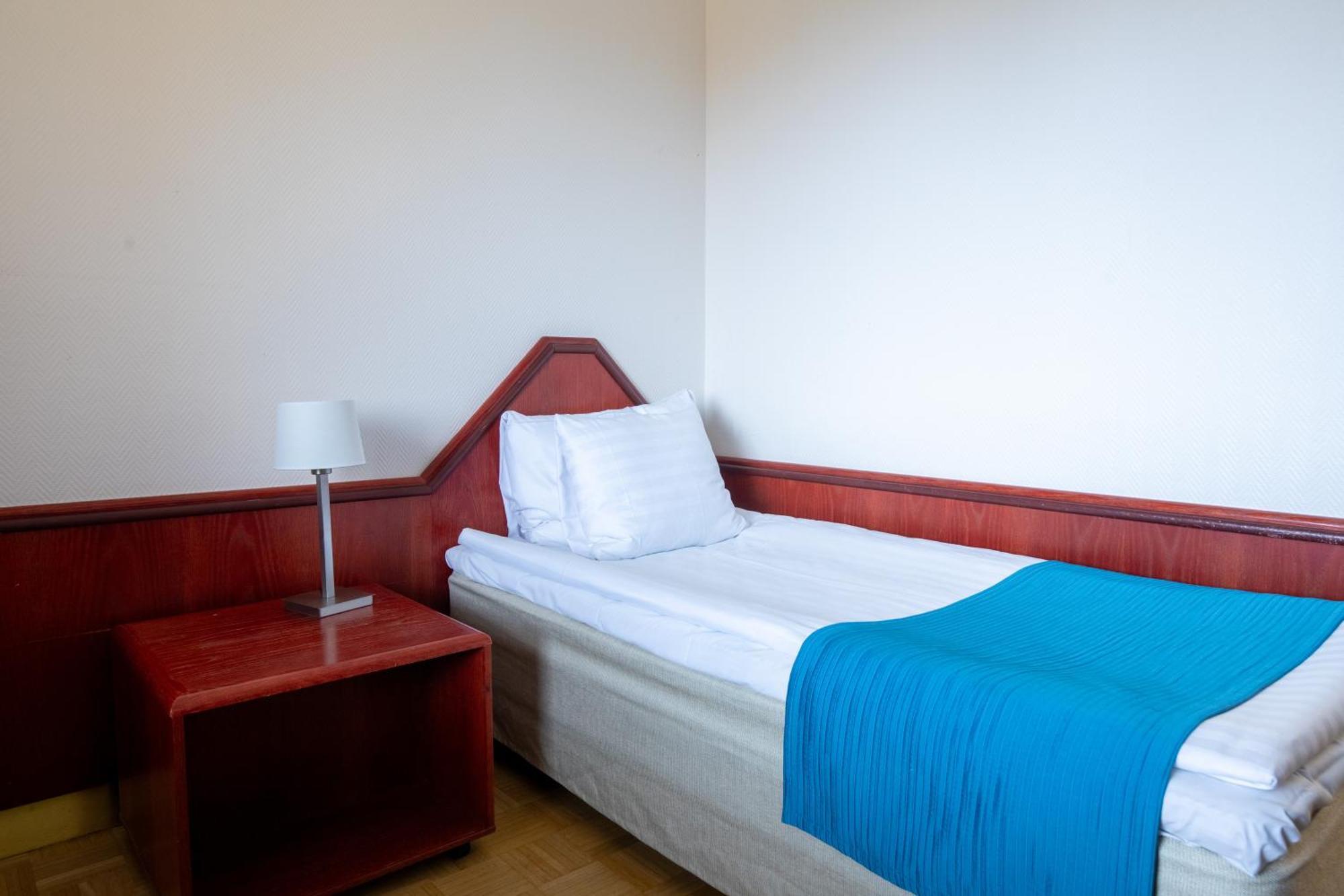 Hotel Oscar Varkaus Pokoj fotografie