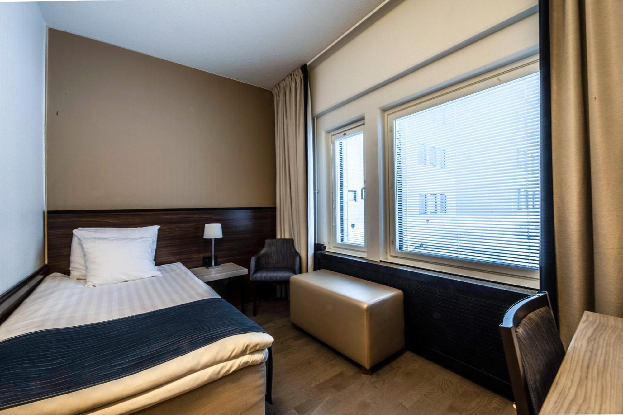 Hotel Oscar Varkaus Pokoj fotografie